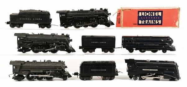 LOT OF 8: VARIOUS LIONEL TRAIN LOCOMOTIVES AND TENDERS