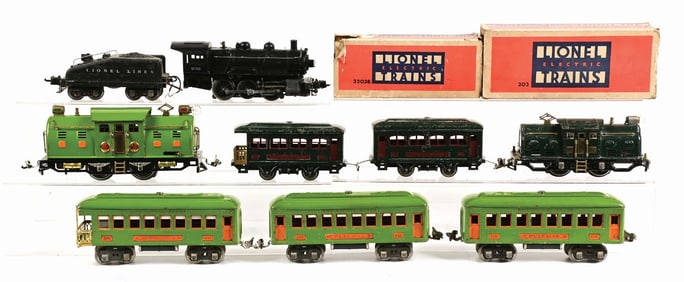 LOT OF 9: LIONEL TRAINS AND CARS