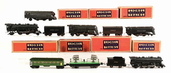 LOT OF 11: VARIOUS LIONEL ENGINE & TENDERS