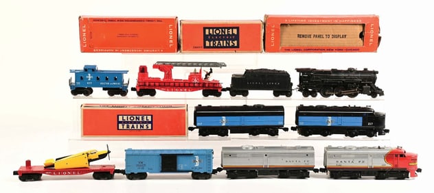 LOT OF 10: VARIOUS LIONEL TRAIN ENGINES W/ 2466 TENDER AND CARS SET