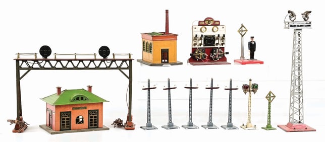 LOT OF 13: LIONEL ACCESSORIES