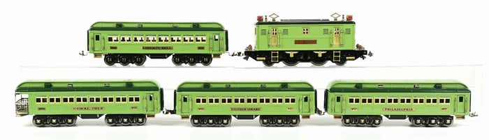 LOT OF 5: MTH STEVEN GIRARD SET IN 2-TONE GREEN