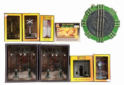 LARGE GROUPING OF MTH ACCESSORIES