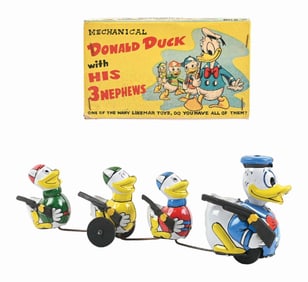 LINEMAR TIN LITHO WIND-UP DONALD DUCK WITH HIS 3 NEPHEWS TOY