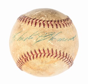 ROBERTO CLEMENTE SIGNED BASEBALL
