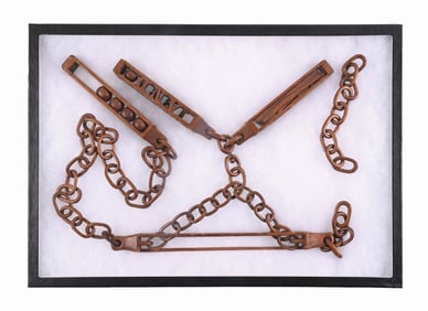 RARE & UNUSUAL 1864 HARVARD - PRINCETON CARVED WOODEN SCULLING CHAIN