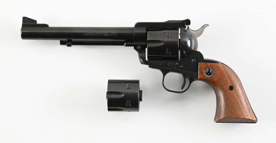 (C) RUGER BLACKHAWK SINGLE ACTION REVOLVER WITH BOX (1970).