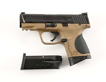 (M) SMITH & WESSON MP-40C SEMI-AUTOMATIC PISTOL IN CASE.