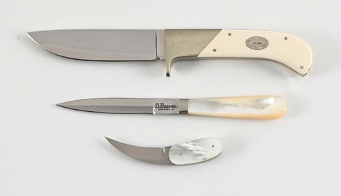LOT OF 3: FIXED BLADE KNIVES.