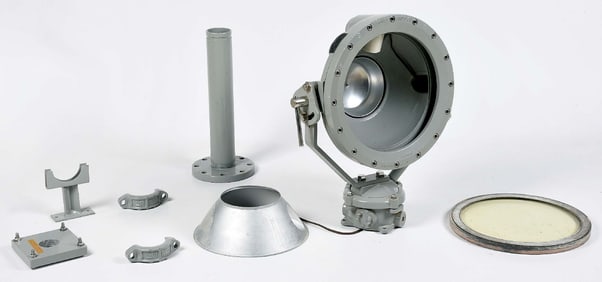 WORLD WAR II CROUSE HINDS NAVAL LIGHT.