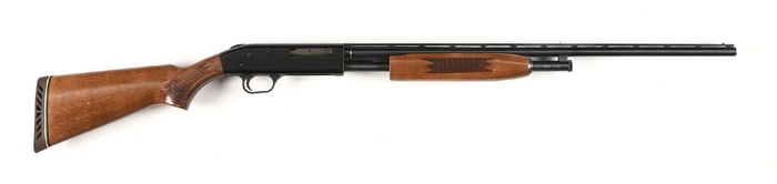 (M) MOSSBERG 500 E SLIDE ACTION SHOTGUN.