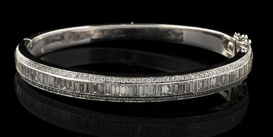 18K WHITE GOLD 6CT DIAMOND BANGLE BRACELET