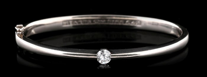18K WHITE GOLD HEARTS ON FIRE DIAMOND BANGLE BRACELET