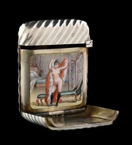 RARE EROTICA HIDDEN ENAMEL NUDE MATCH SAFE
