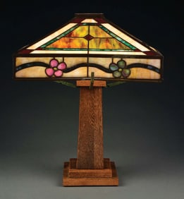 MISSION STYLE LEADED GLASS TABLE LAMP