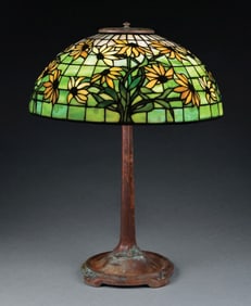 TIFFANY STUDIOS STYLE BLACK-EYED SUSAN LEADED GLASS TABLE LAMP