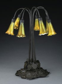 TIFFANY-STYLE 7-LIGHT LILY LAMP