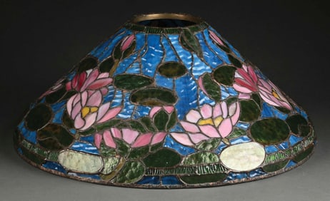 REPRODUCTION TIFFANY STUDIOS WATER LILY LEADED GLASS SHADE