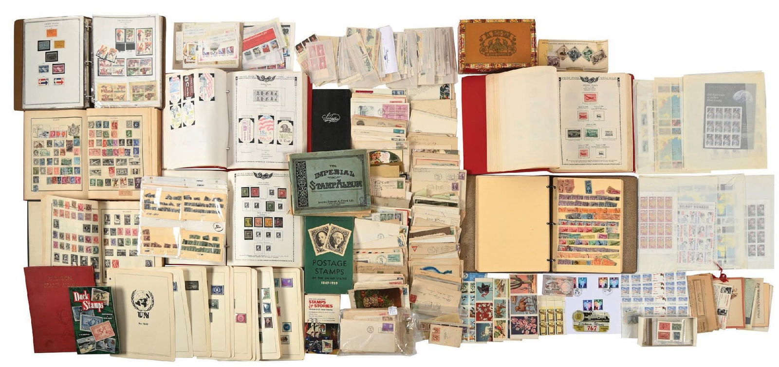 HUGE COLLECTION OF STAMPS (1 of 3)