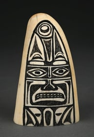NORTHWEST COAST NATIVE CARVED TOTEM WHALE TOOTH