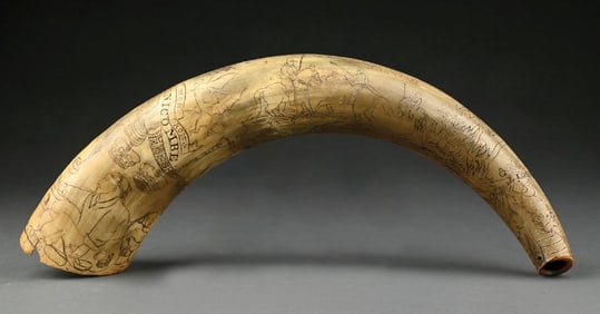CARVED COW HORN (HOG HUNT EAST INDIES)