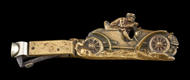 HANDHELD BRASS CIGAR CUTTER WITH AUTOMOBILE