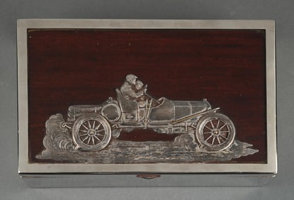 VANDERBILT RACE CIGAR HUMIDOR