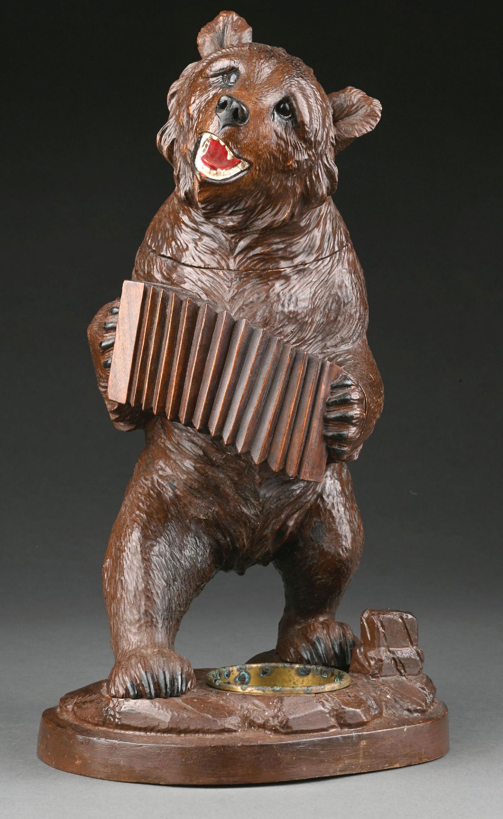 STANDING BLACK FOREST BEAR HUMIDOR (1 of 5)