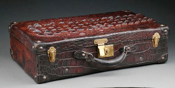 VINTAGE BROWN HORNBACK ALLIGATOR SUITCASE