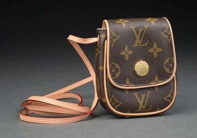 LOUIS VUITTON MONOGRAM POCHETTE CANCUN SHOULDER BAG