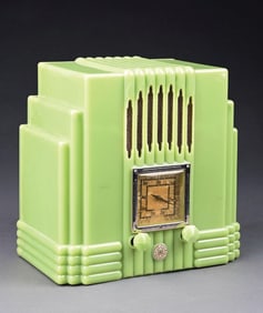 GREEN AWA FISK "RADIOLETTE" BAKELITE RADIO