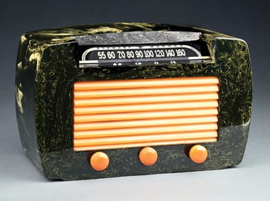 STEWERT WARNER MODEL 62T36 CATALIN RADIO IN BLACK & YELLOW