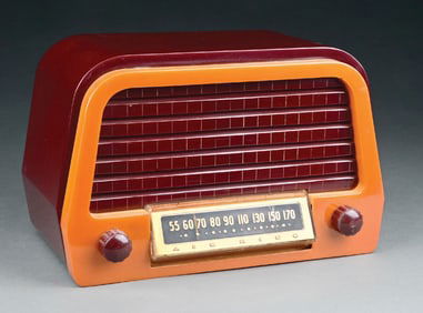 AIR KING MODEL A-625 RADIO IN MAROON AND YELLOW