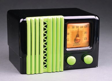 DELCO MODEL 1230 “RIBBON: PLASTIC RADIO