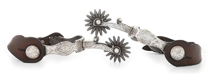 UNMARKED FULL OVERLAID SPURS