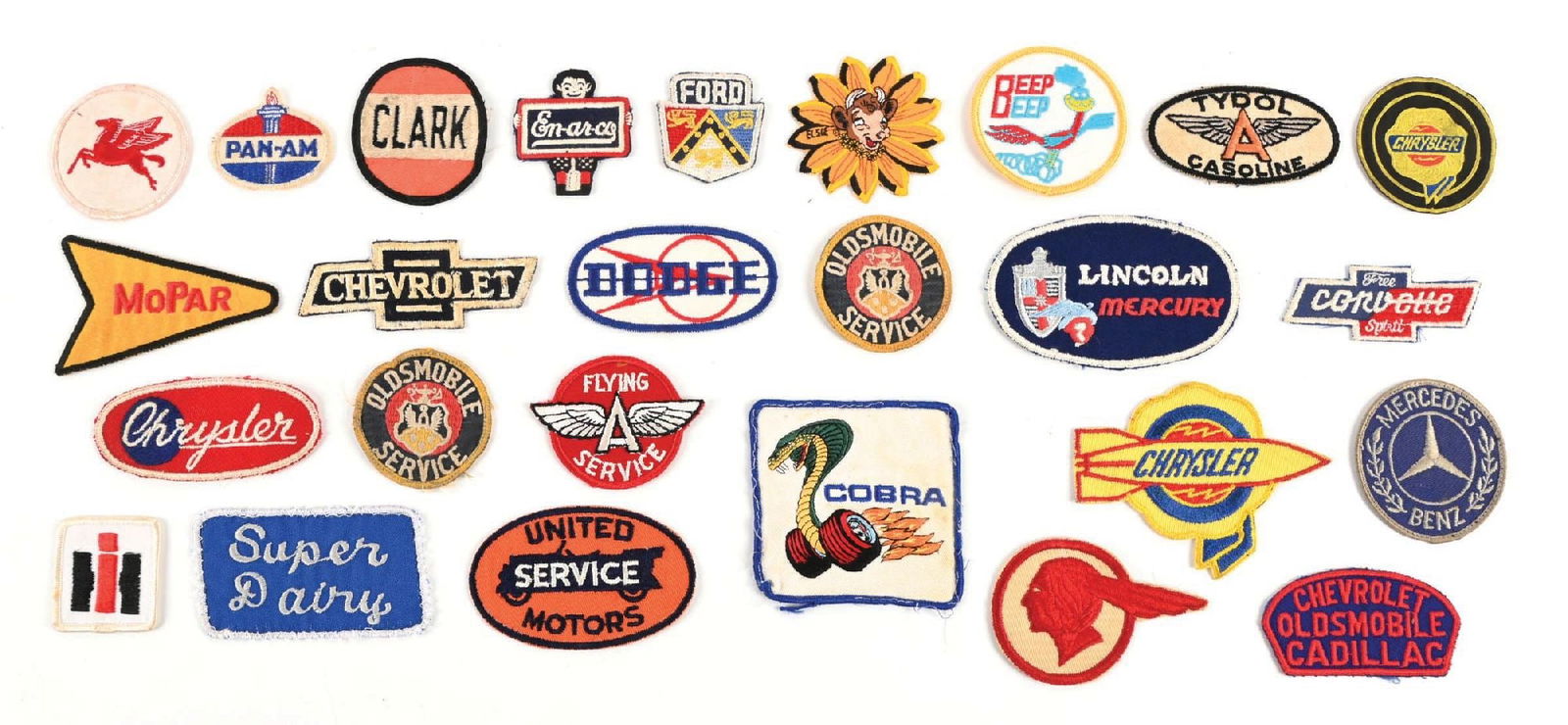 COLLECTION OF 26: AUTOMOTIVE & GASOLINE RELATED JACKET PATCHES. (1 of 2)