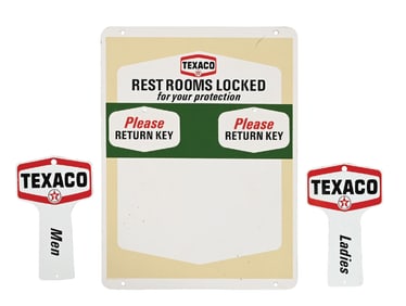 TEXACO REST ROOMS TIN SIGN W/ N.O.S. KEY FOBS