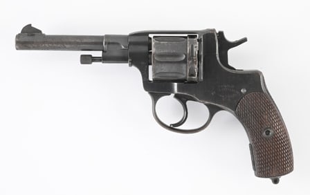 (C) RUSSIAN NAGANT MODEL 1895 DOUBLE ACTION REVOLVER.