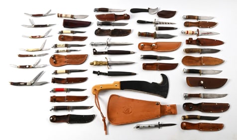 LARGE LOT OF MISCELLANEOUS FIXED BLADE AND FOLDING KNIVES.