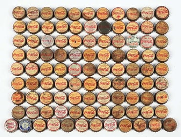 LARGE COLLECTION OF COCA-COLA BOTTLE CAPS