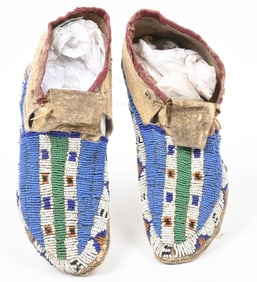 PLAINS BEADED MOCCASINS