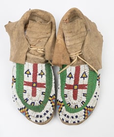 SIOUX GEOMETRIC BEADED MOCCASINS