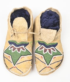 FLORAL PATTERN MOCCASINS