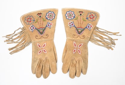 NATIVE AMERICAN BEADED GAUNTLETS