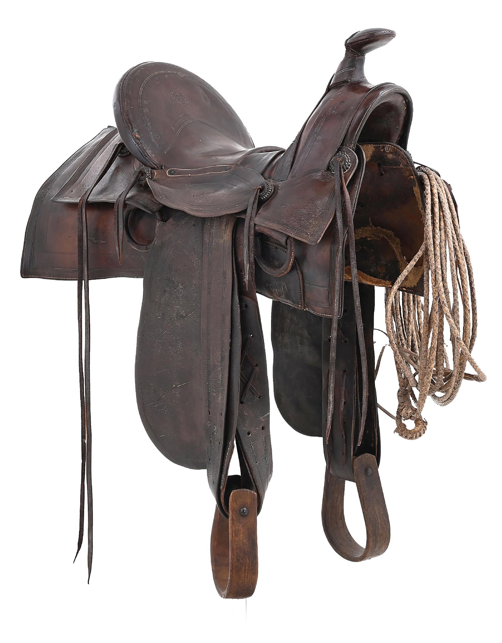 H. H. HEISER HALF SEAT SADDLE: A classic Rocky Mountain Trail saddle by famed maker H. H. Heiser, Denver, Colorado, marked on the back of the cantle with the triple-H logo. It has a Cheyenne roll, Sam Stagg rigging, the separate si