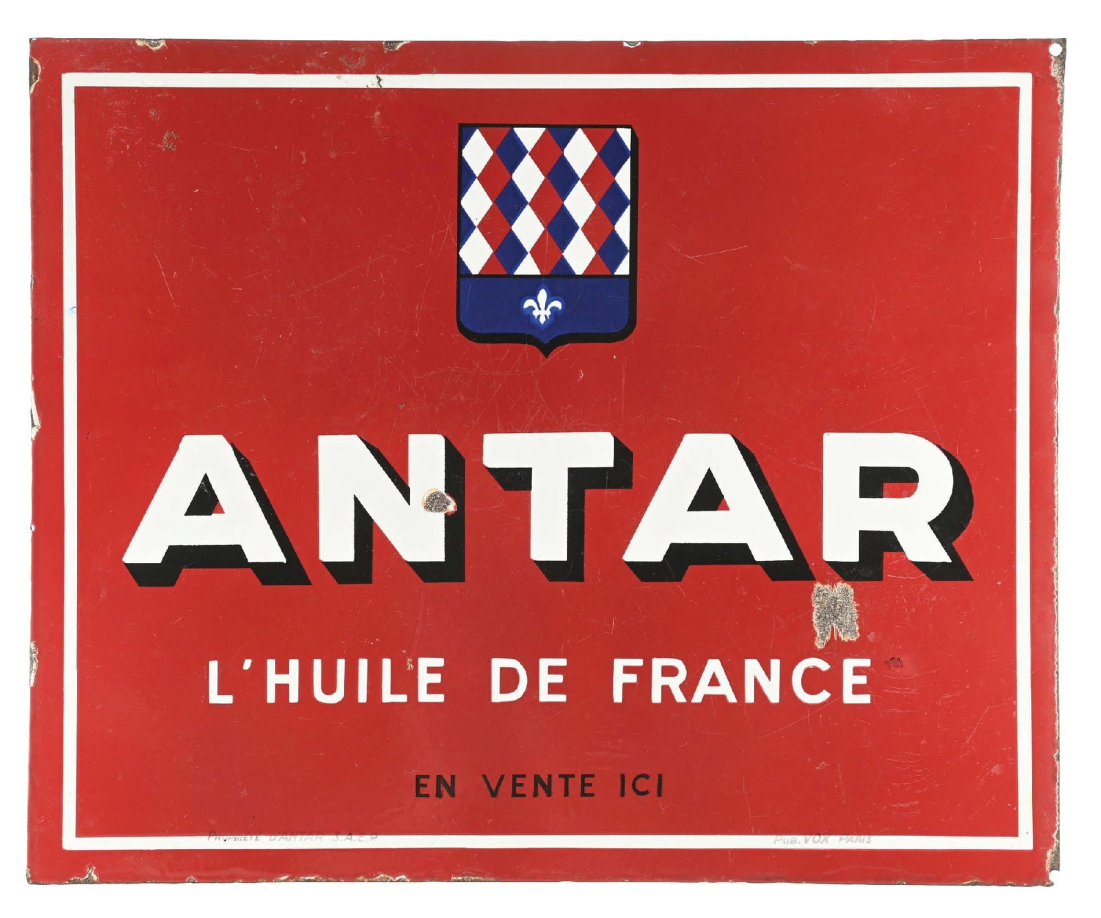 ANTAR L'HUILE DE FRANCE PORCELAIN SIGN.: DSP. CONDITION: Each side displaying excellent color & gloss with areas of field chipping and surface scratches. Sign was a flange, but the flange portion has been nicely cut off the side showing no n