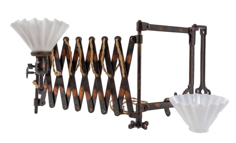 ORIGINAL INDUSTRIAL W.D. ALLISON & CO. ACCORDION LAMP