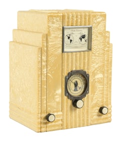 AIR KING PLASKON MODEL 66 "SKYSCRAPER" RADIO IN IVORY CRYSTALINE
