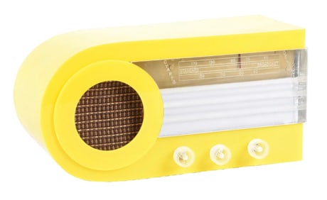 CYARTS B RADIO IN YELLOW PLEXON CASE