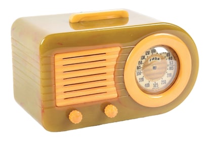 FADA MODEL 1000 RADIO IN GREEN SWIRL WITH YELLOW CATALIN